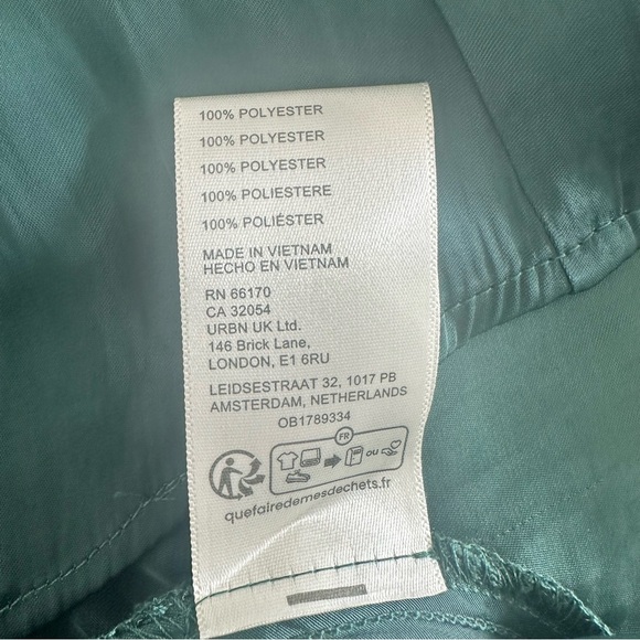 Free People Satin Emery Shirtdress Green Size Large NWT - Picture 14 of 14